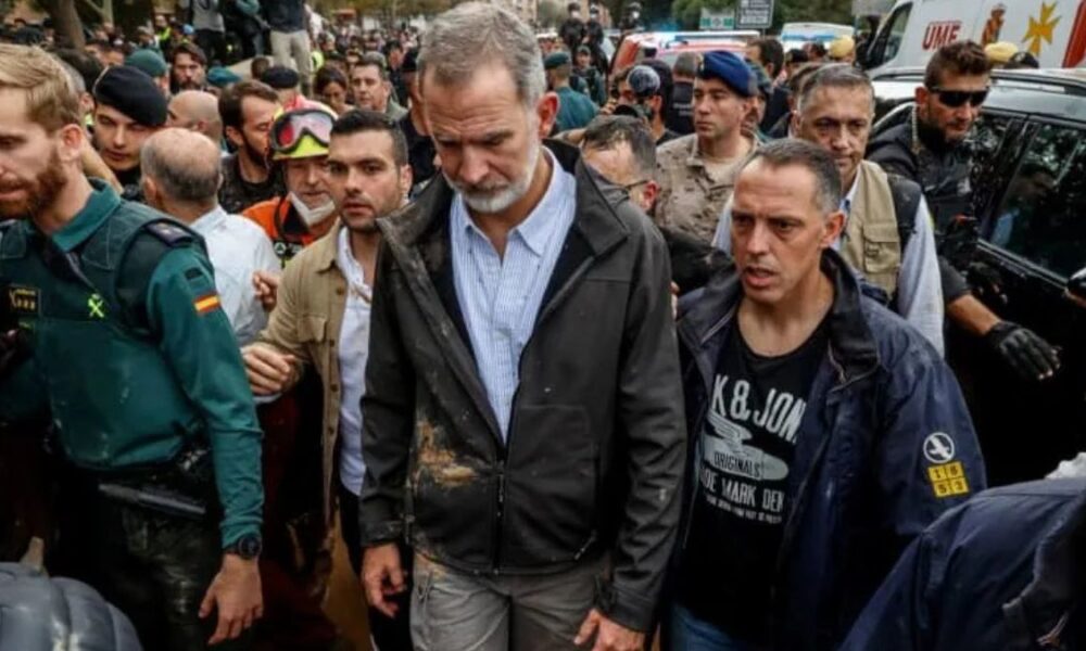 Protesters Pelt King and Queen of Spain with Mud